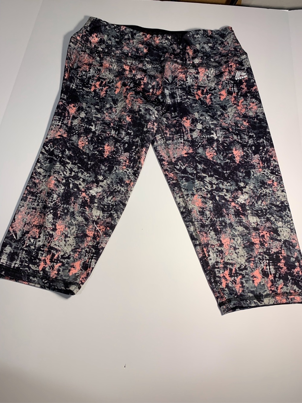 RBX Girls' Capri Leggings - Black, Gray & Pink Abstract Print